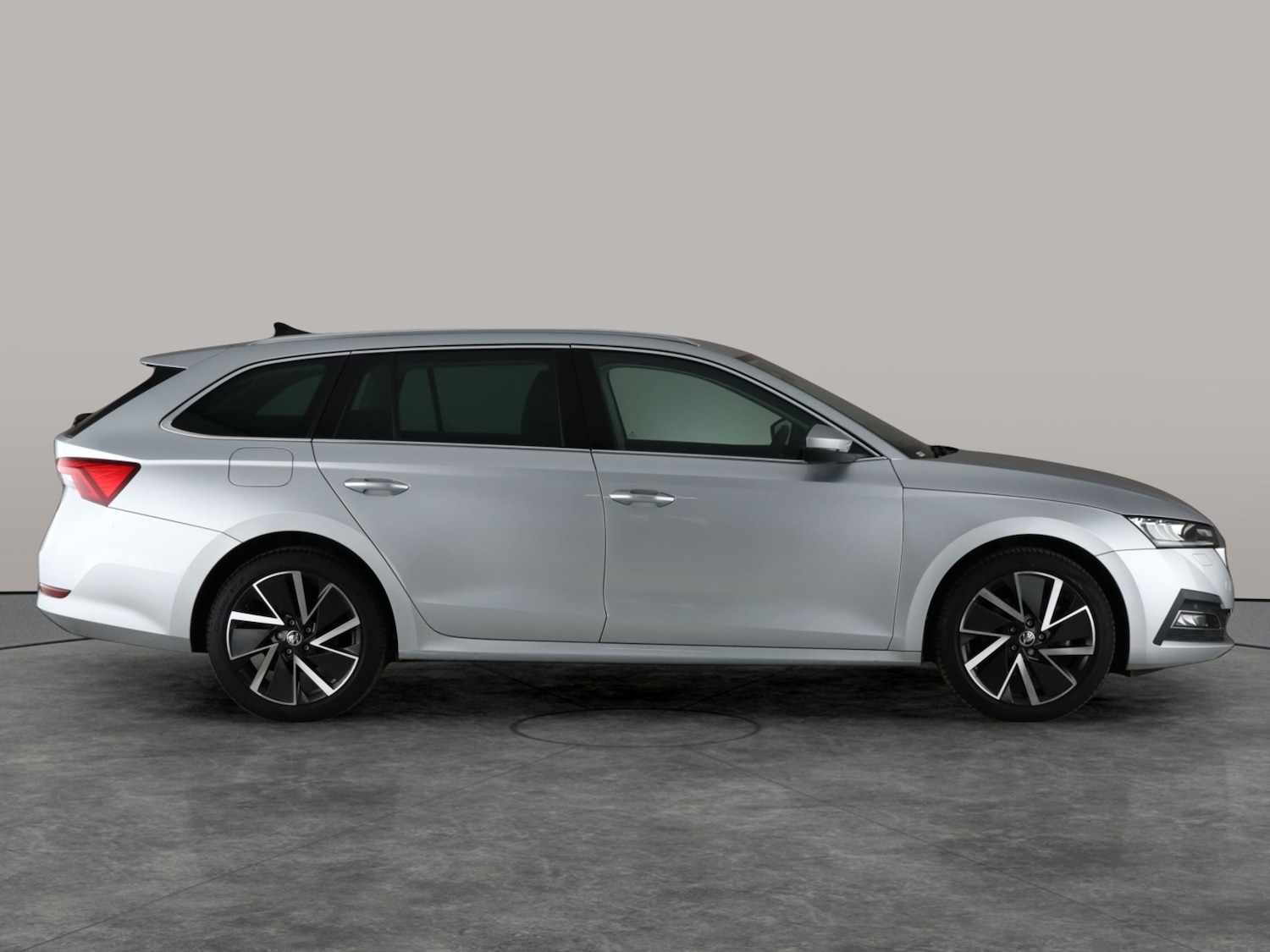 Used Skoda Octavia 2021 for sale - 76648602: Photo 8