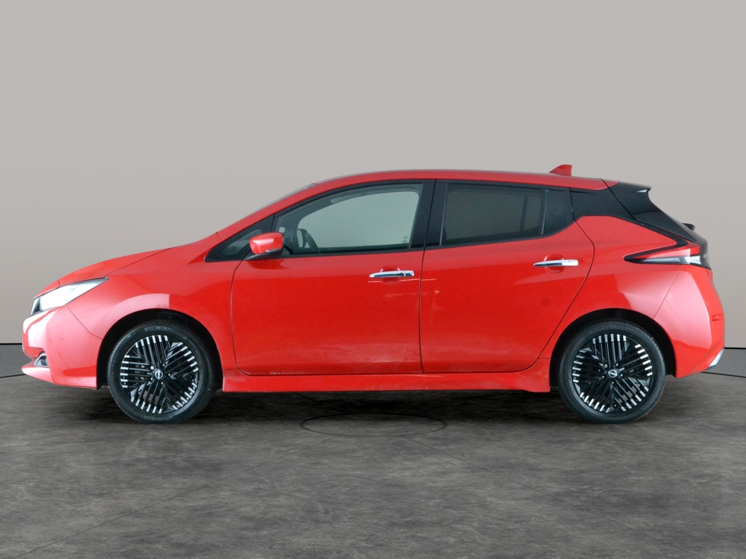 Used Nissan Leaf 2022 for sale - 78015035: Photo 14