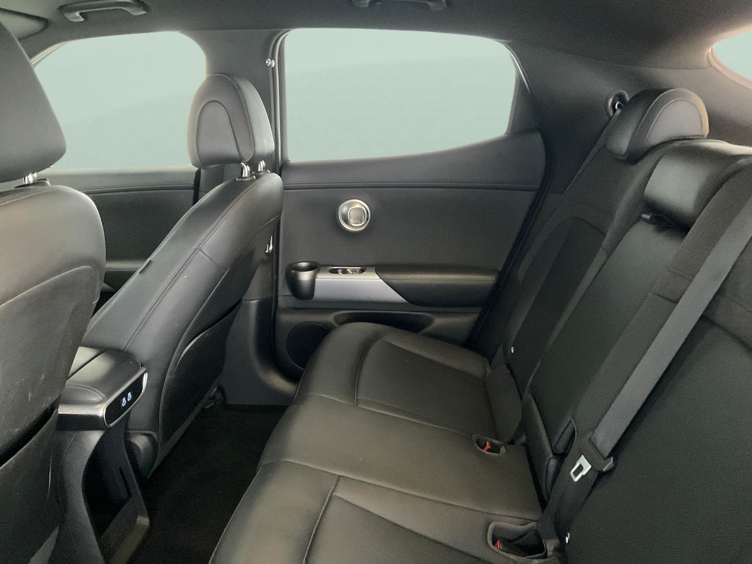 Used Genesis GV60 2022 for sale - 76435057: Photo 38