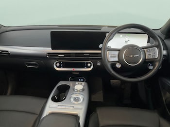 Used Genesis GV60 2022 for sale - 76435057: Photo