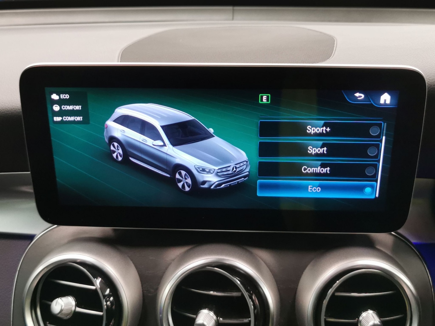 Used Mercedes-Benz GLC 2020 for sale - 76717857: Photo 17