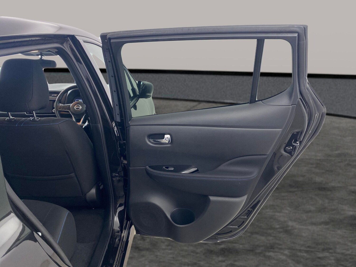 Used Nissan Leaf 2023 for sale - 77674238: Photo 27