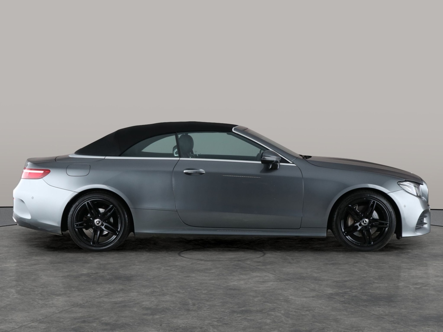 Used Mercedes-Benz E Class 2018 for sale - 76480132: Photo 12