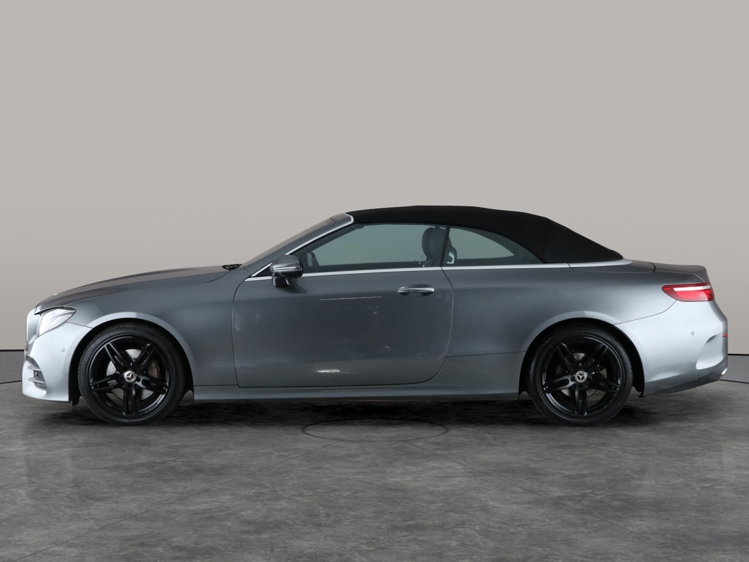 Used Mercedes-Benz E Class 2018 for sale - 76480132: Photo 16