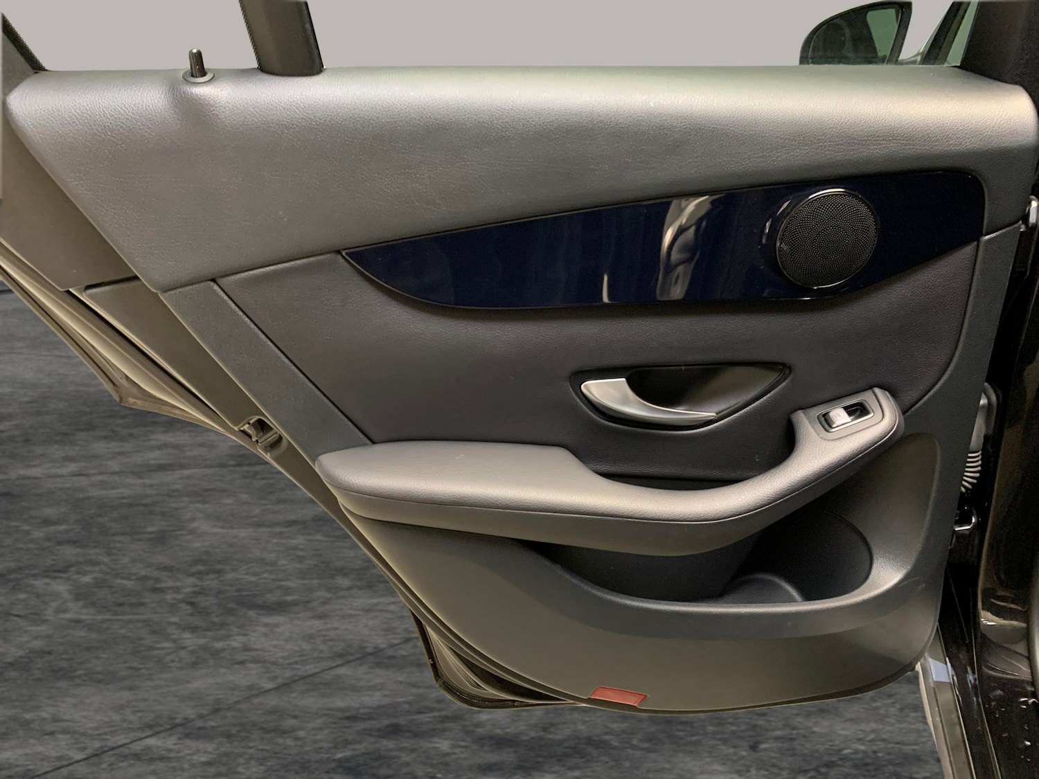 Vehicle 33