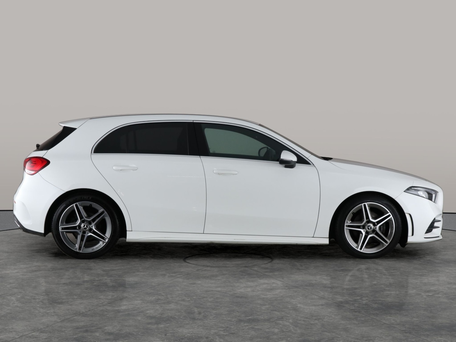 Used Mercedes-Benz A-Class 2019 for sale - 76922163: Photo 9