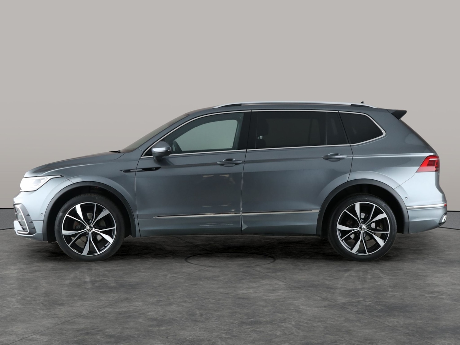 Used Volkswagen Tiguan Allspace 2022 for sale - 76669378: Photo 12