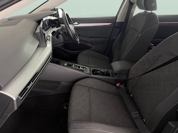 Used Volkswagen Golf 2023 for sale - 79242013: Photo