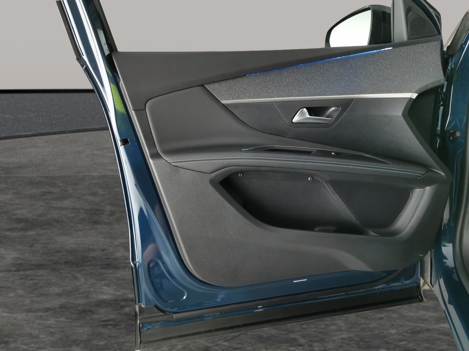 Used Peugeot 3008 2023 for sale - 76555066: Photo 30