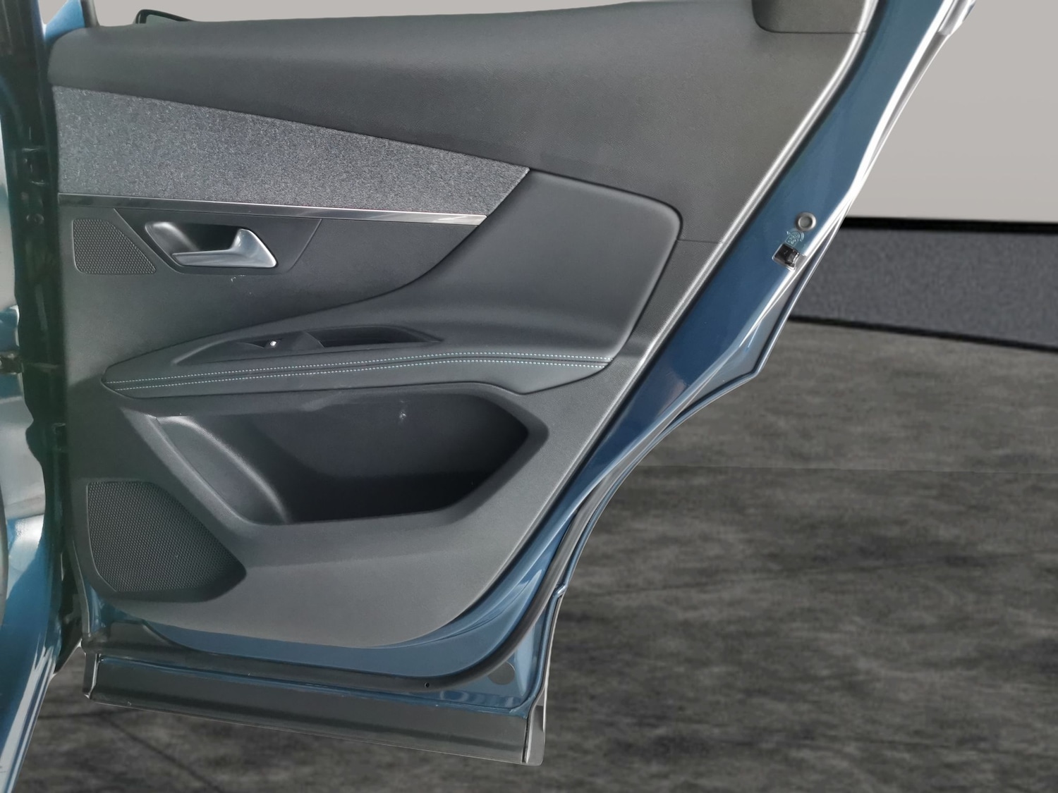 Used Peugeot 3008 2023 for sale - 76555066: Photo 32