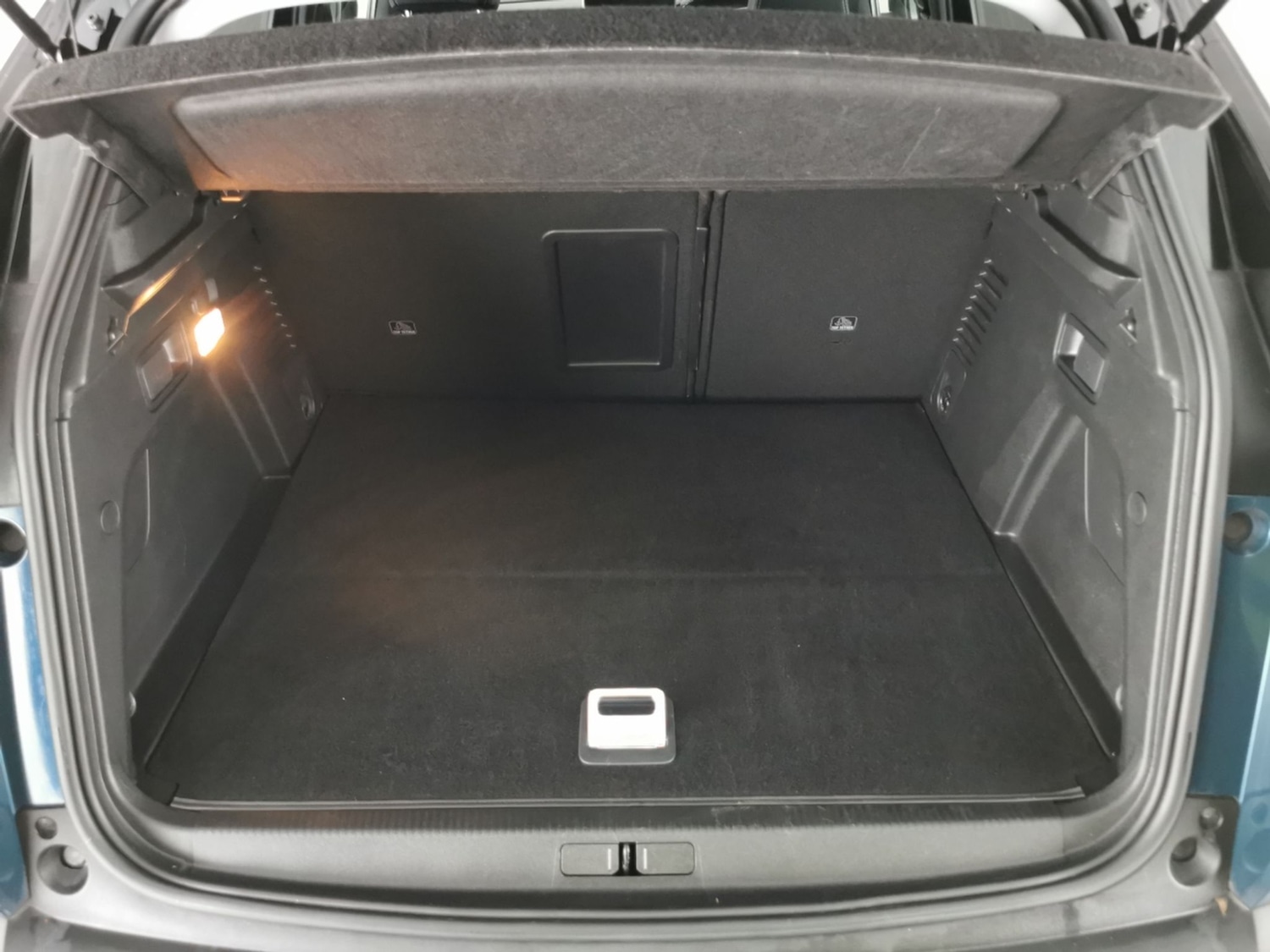 Used Peugeot 3008 2023 for sale - 76555066: Photo 34