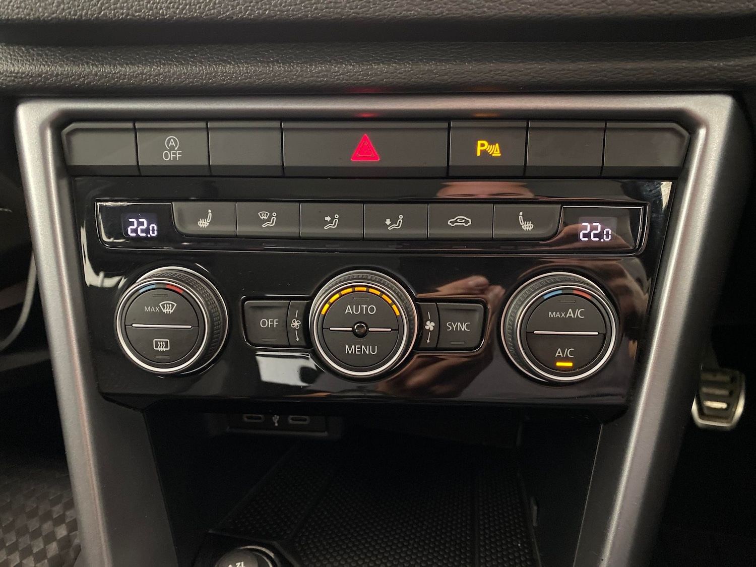 Used Volkswagen T-Roc 2021 for sale - 77255747: Photo 16