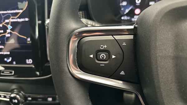 Used Volvo XC40 2021 for sale - 76288427: Photo 30