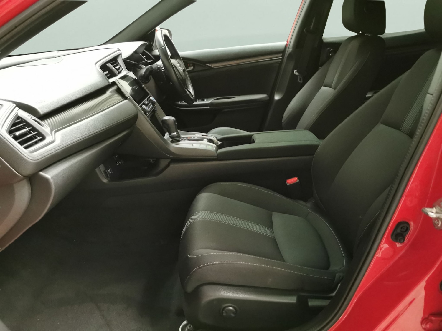 Used Honda Civic 2018 for sale - 77116508: Photo 4