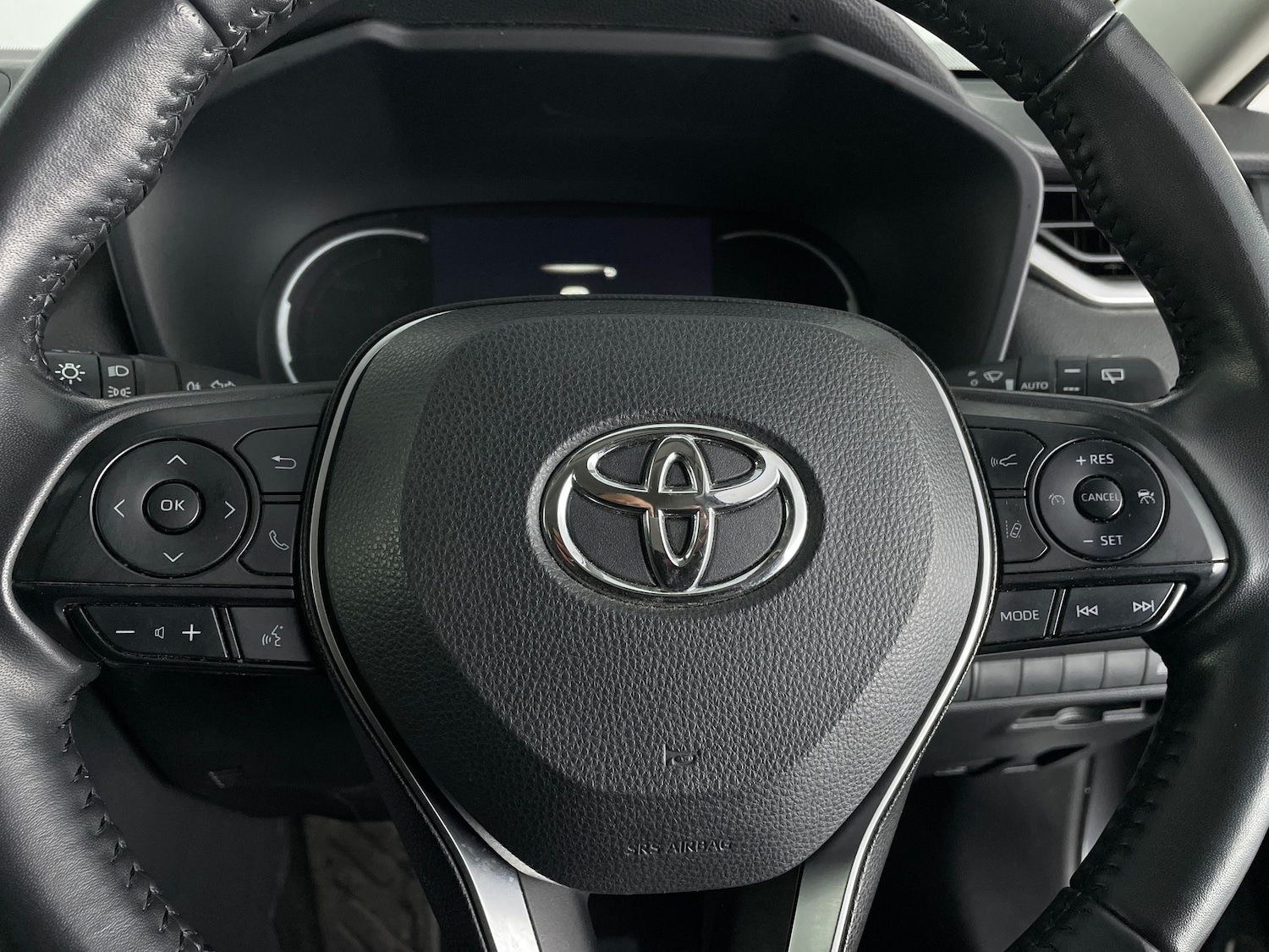 Used Toyota RAV4 2022 for sale - 77974370: Photo 14