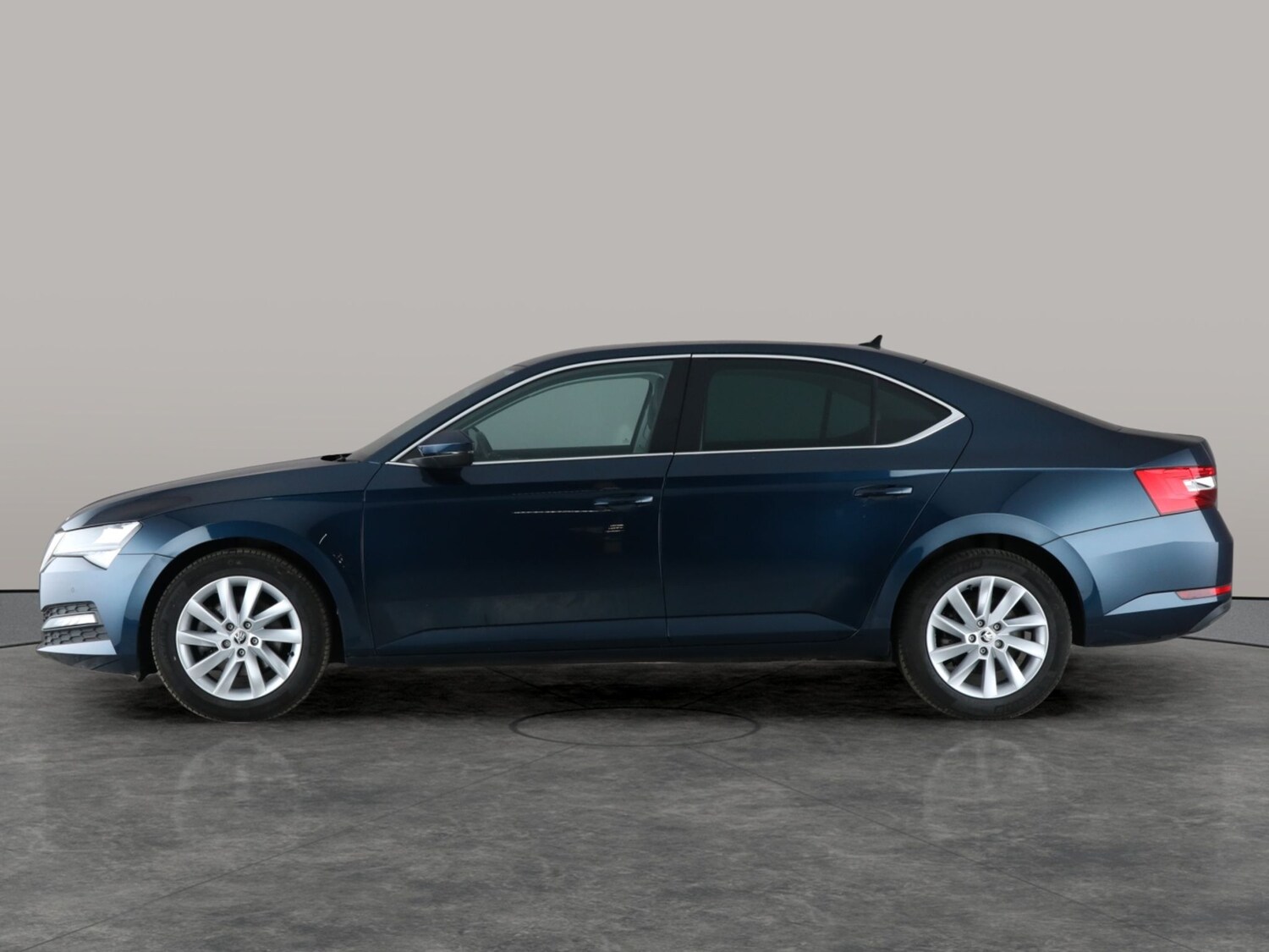 Used Skoda Superb 2020 for sale - 76379636: Photo 15
