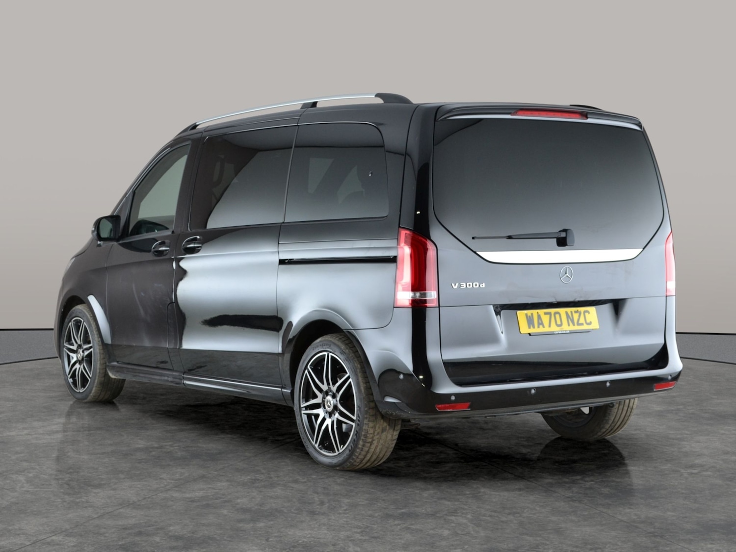 Used Mercedes-Benz V-Class 2020 for sale - 76895091: Photo 14