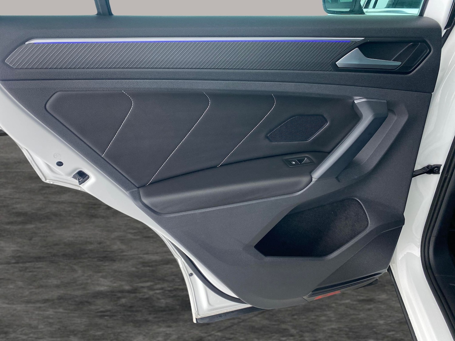 Used Volkswagen Tiguan 2021 for sale - 77448131: Photo 34