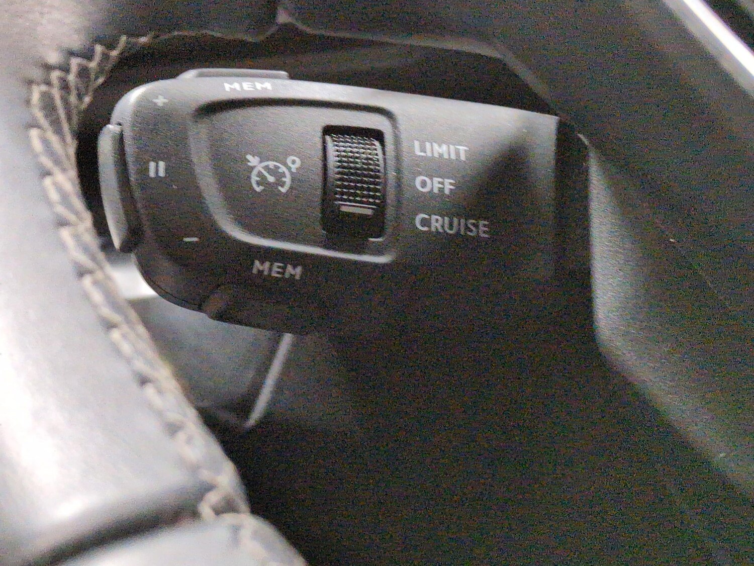 Used Peugeot 3008 2022 for sale - 77894261: Photo 18