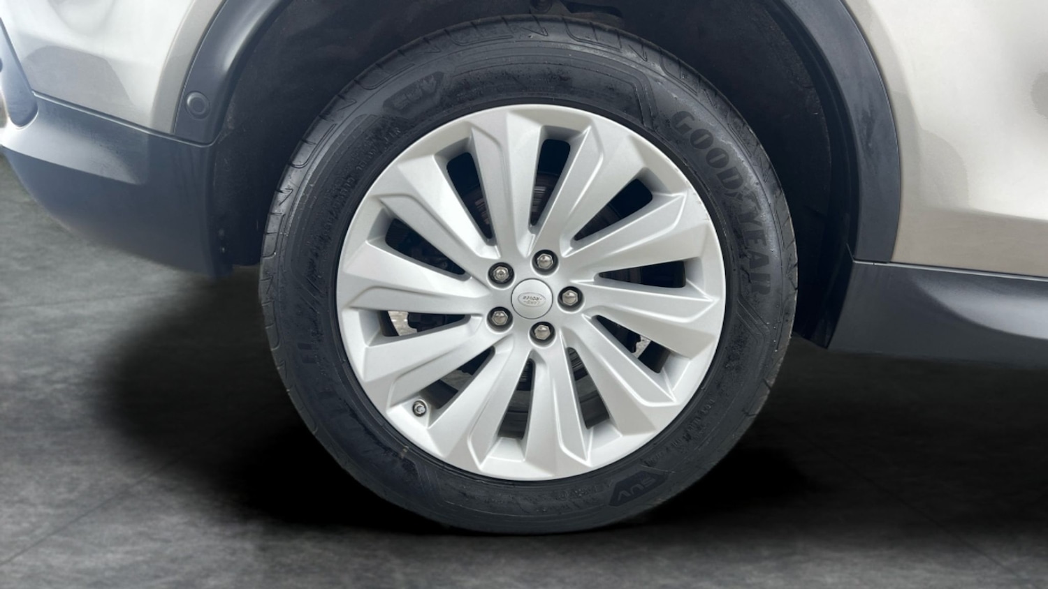 Used Land Rover Discovery Sport 2021 for sale - 76413166: Photo 14