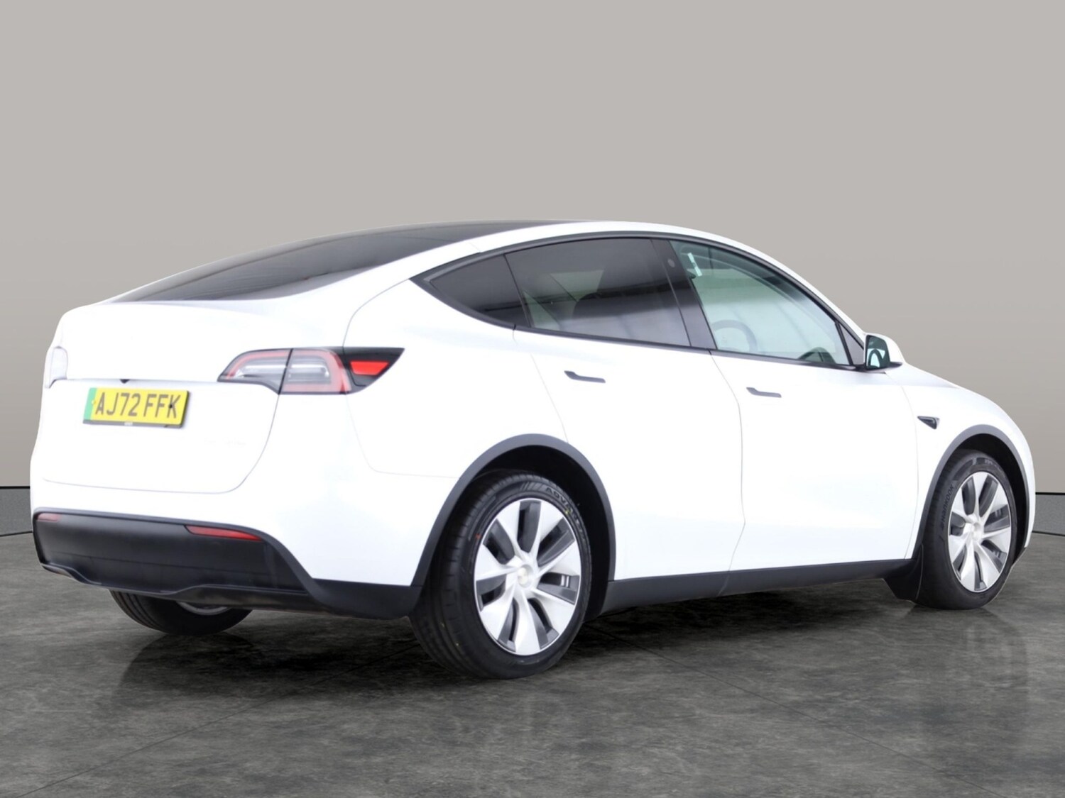 Used Tesla Model Y 2022 for sale - 77932370: Photo 6