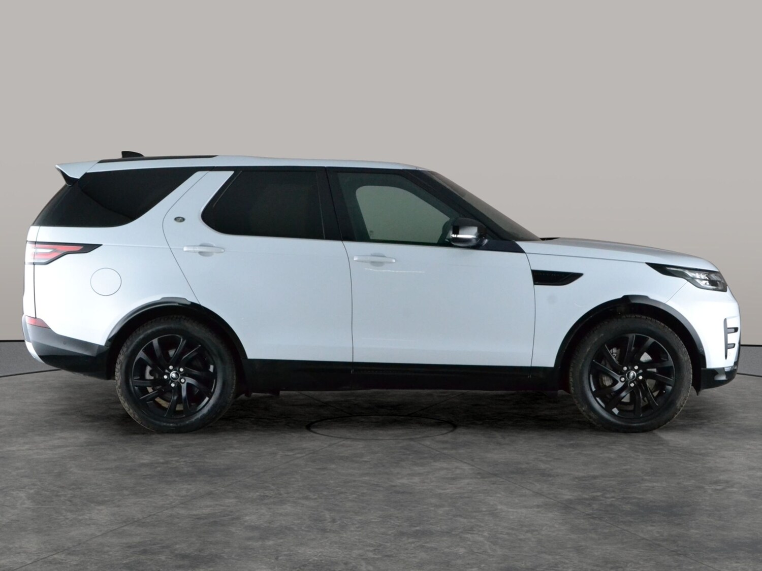 Used Land Rover Discovery 2019 for sale - 78149467: Photo 11