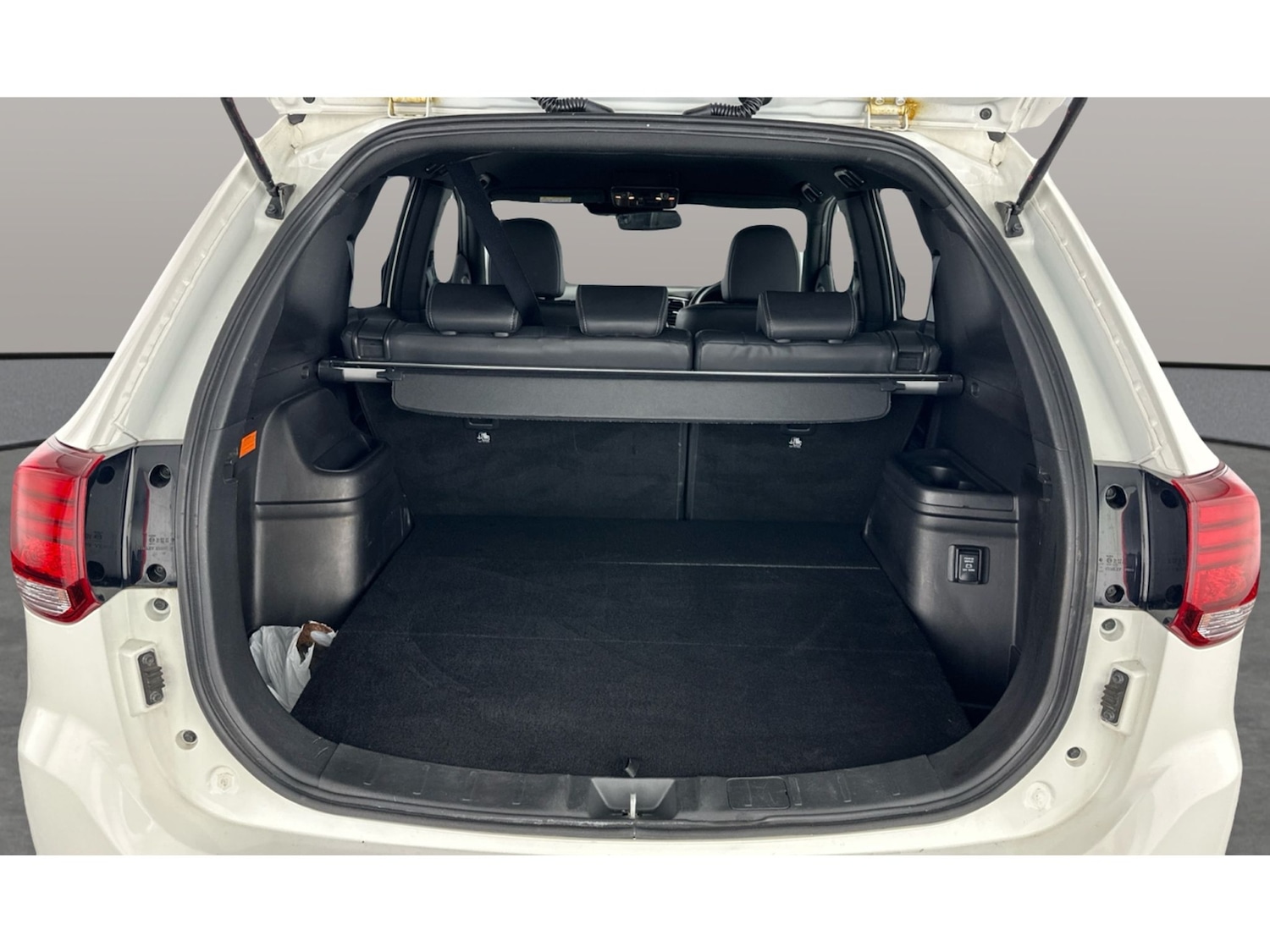 Used Mitsubishi Outlander 2020 for sale - 77443101: Photo 18