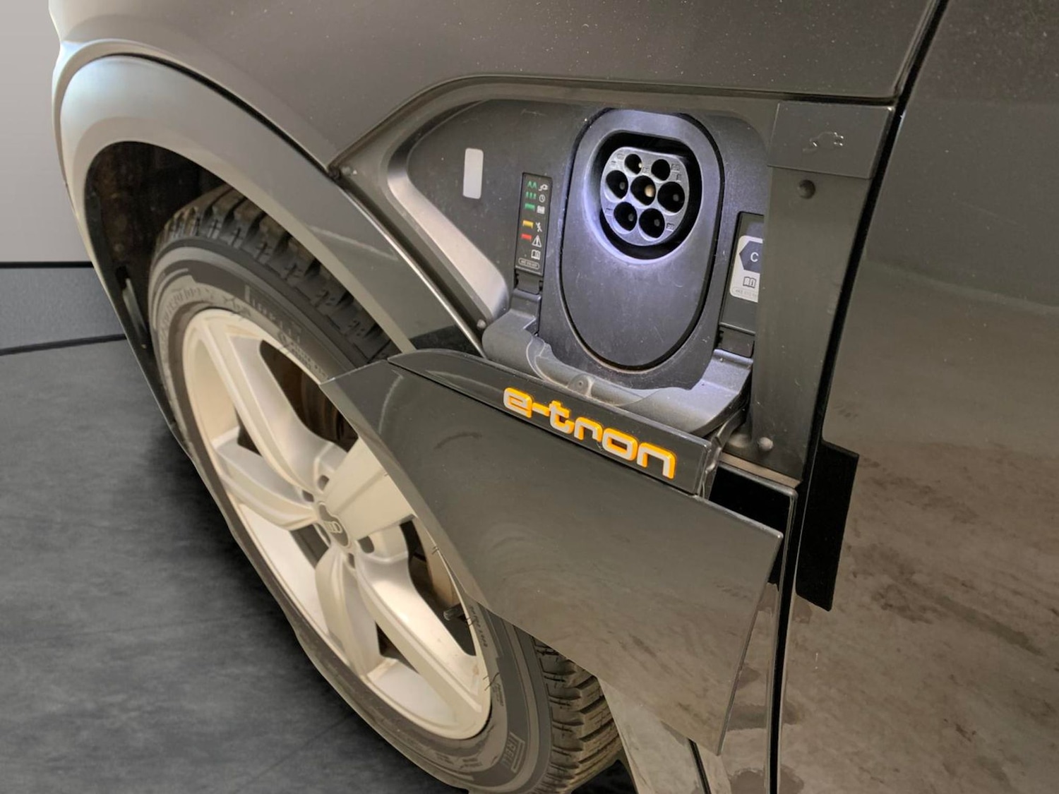 Used Audi e-tron 2022 for sale - 76475427: Photo 34