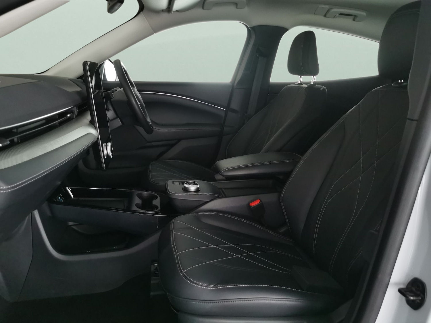 Used Ford Mustang Mach-E 2024 for sale - 77771607: Photo 4