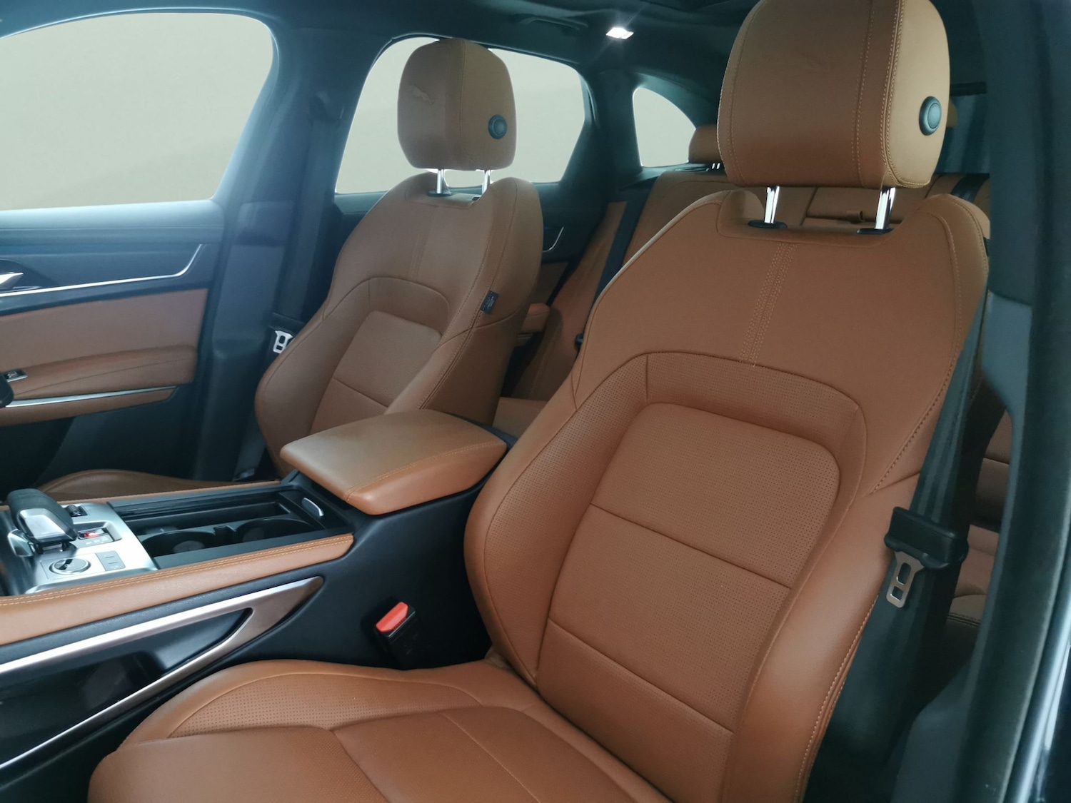 Used Jaguar F-Pace 2023 for sale - 77367416: Photo 8