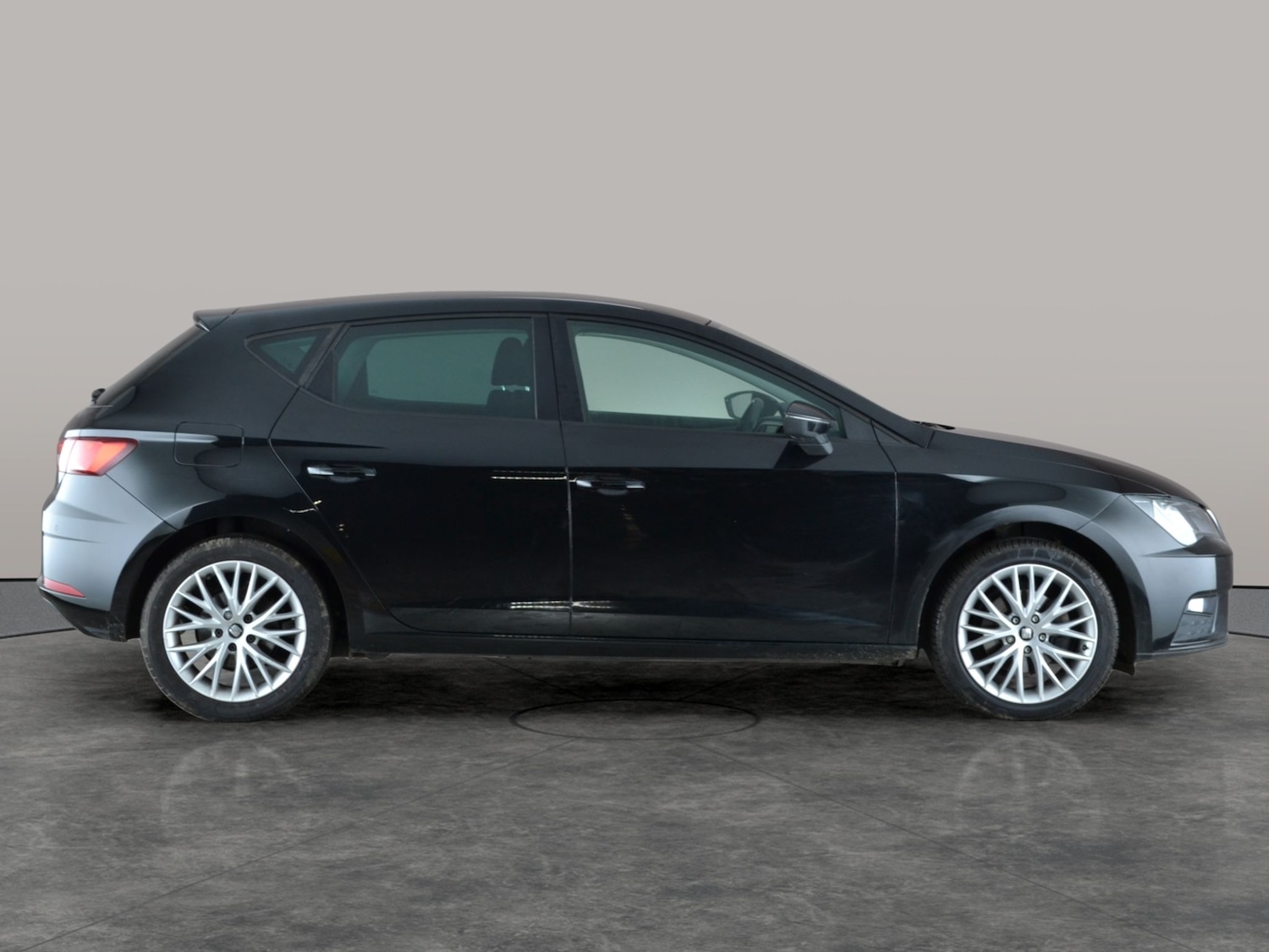Used SEAT Leon 2018 for sale - 77068214: Photo 9