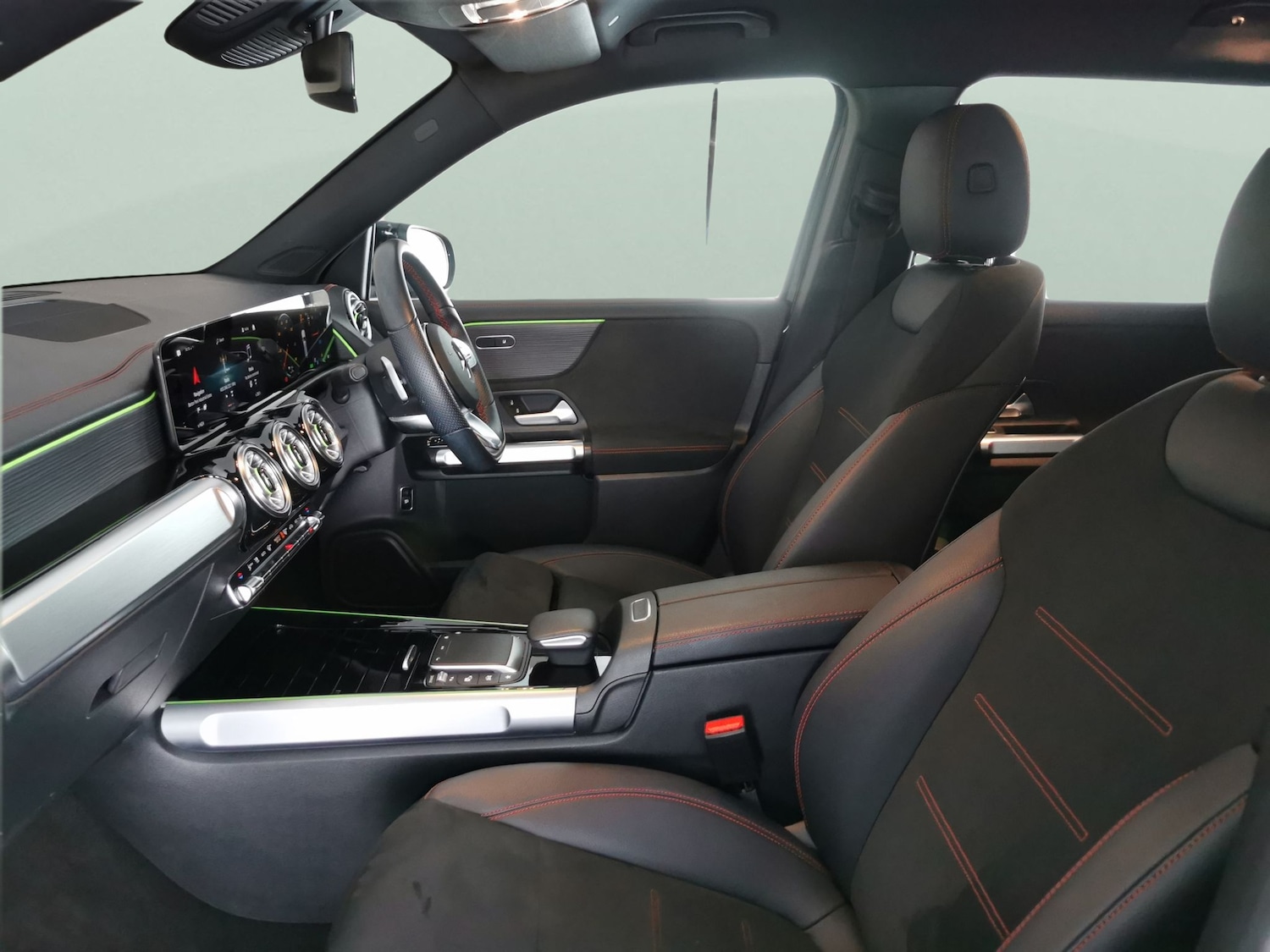 Used Mercedes-Benz EQB 2023 for sale - 77743272: Photo 4