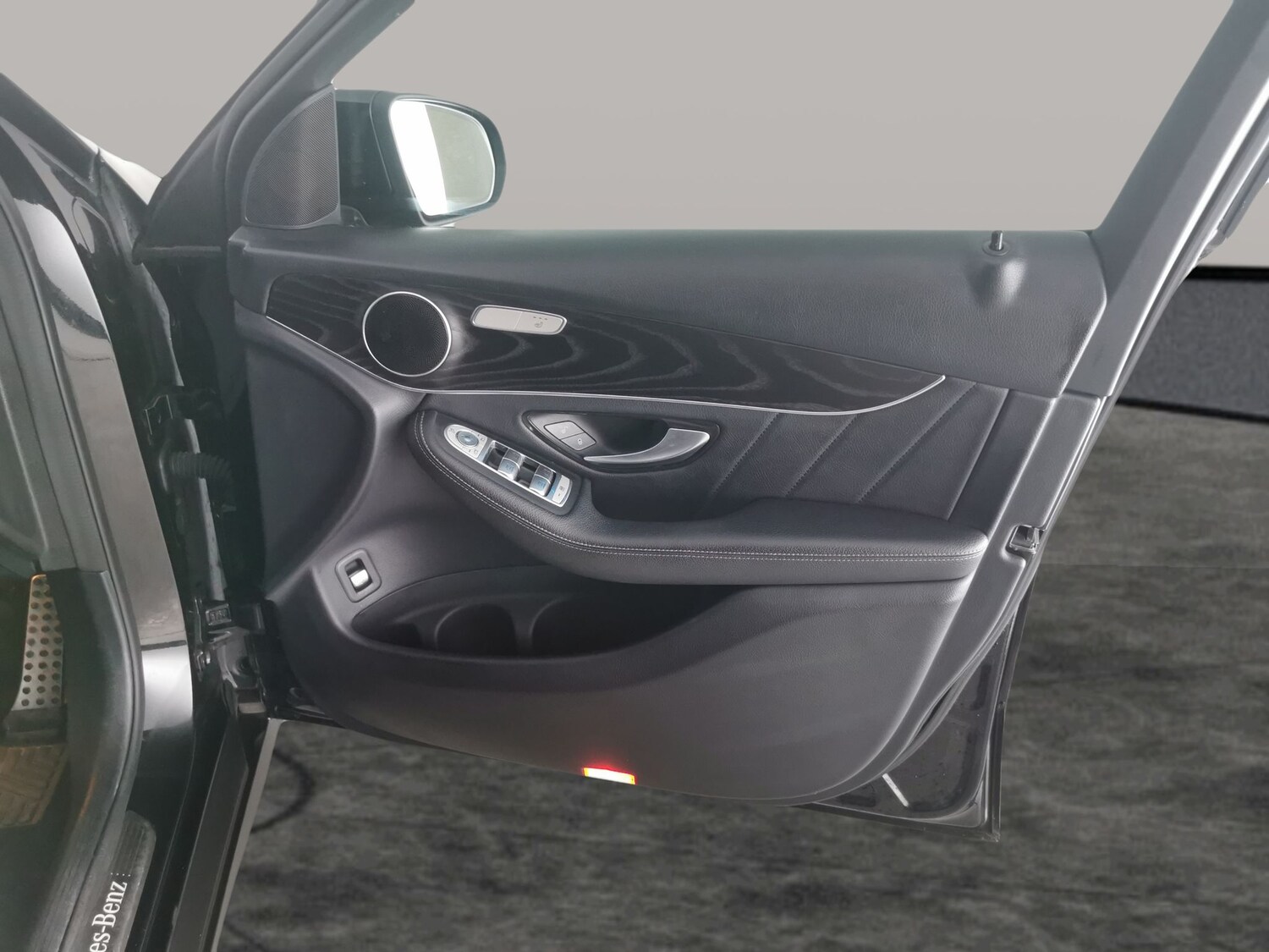 Used Mercedes-Benz GLC 2019 for sale - 77617459: Photo 31