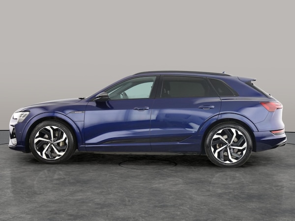 Used Audi e-tron 2022 for sale - 76253579: Photo 12