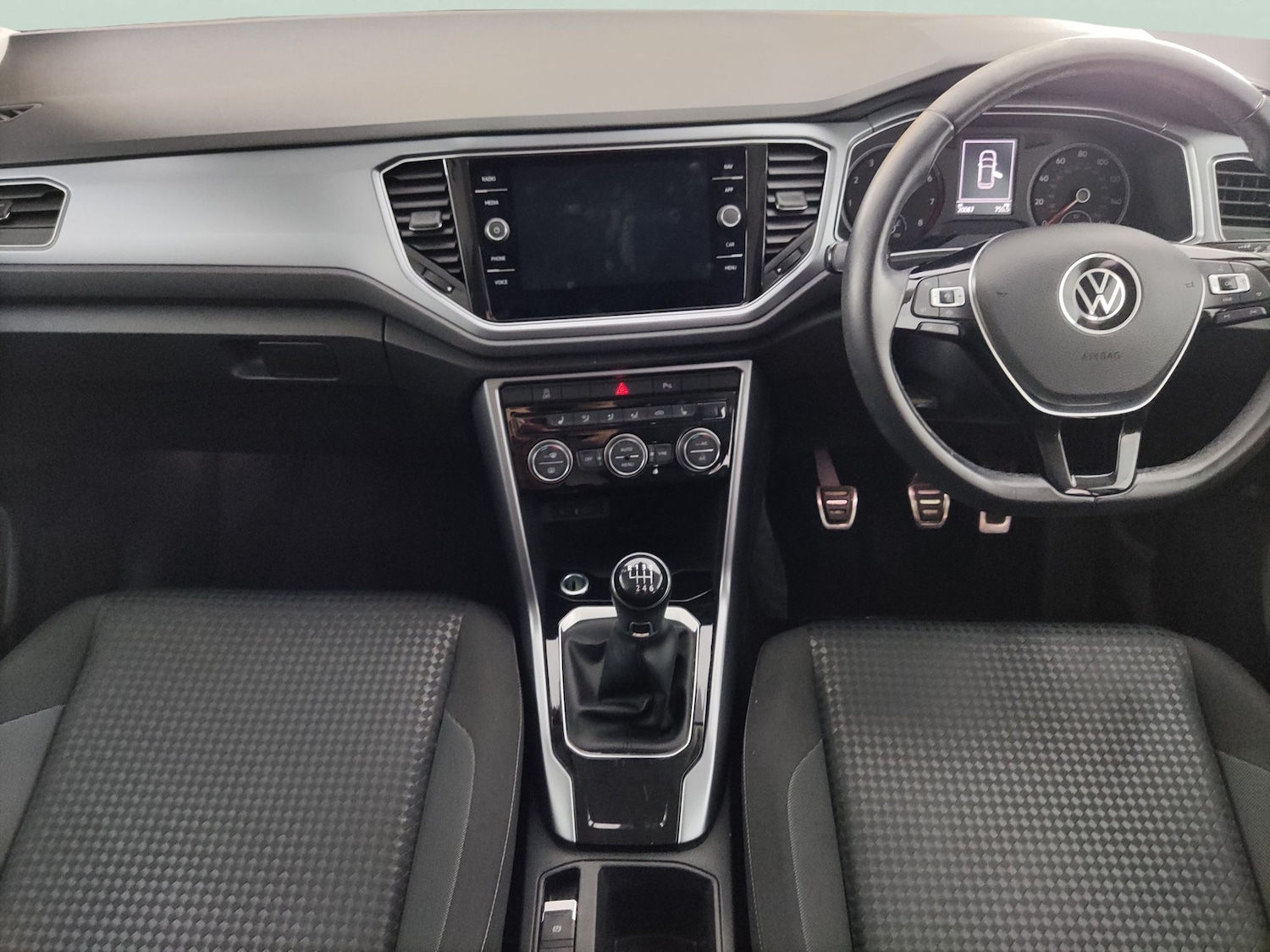 Used Volkswagen T-Roc 2022 for sale - 77972221: Photo 6