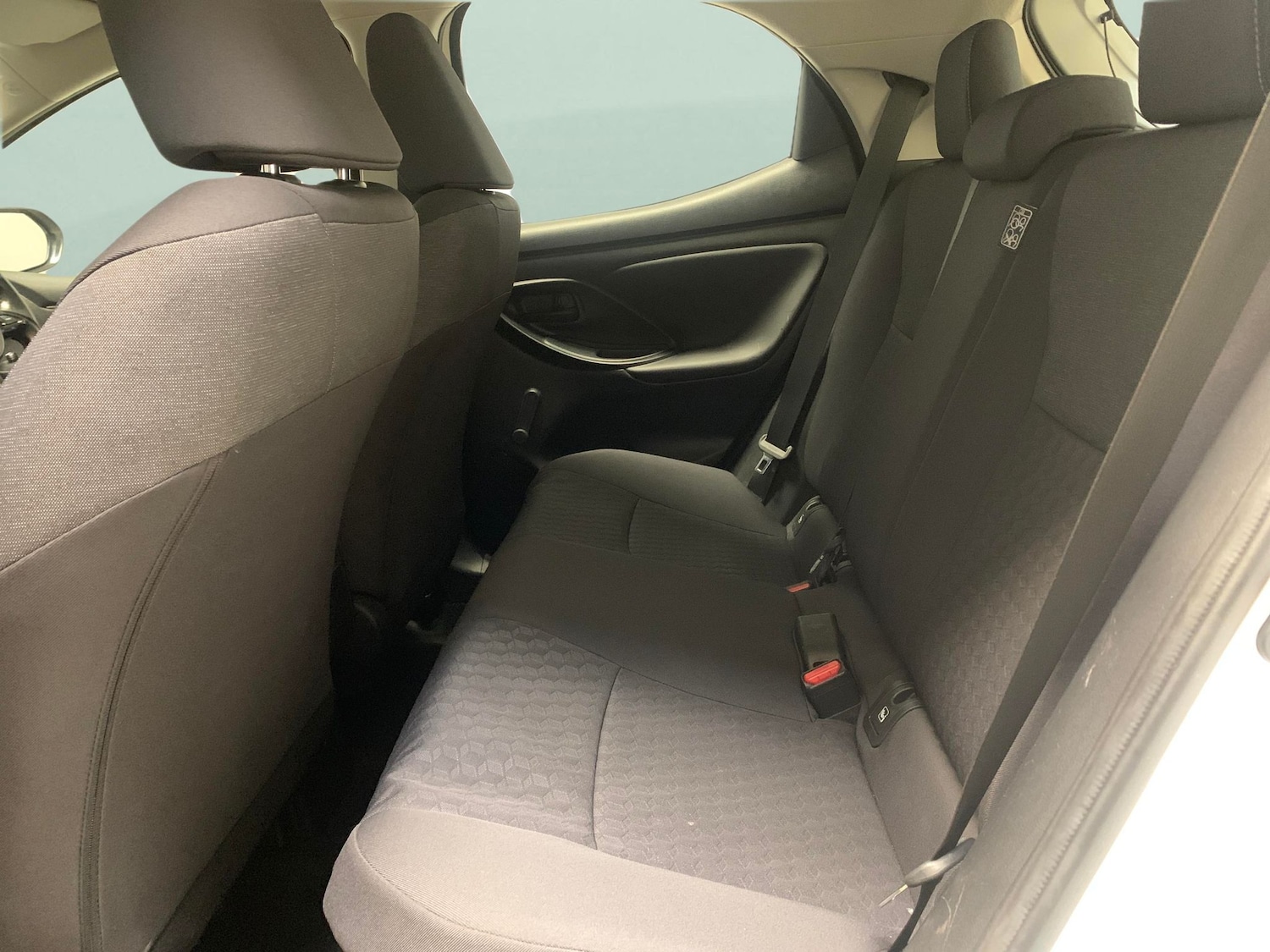 Used Toyota Yaris 2022 for sale - 76182320: Photo 31