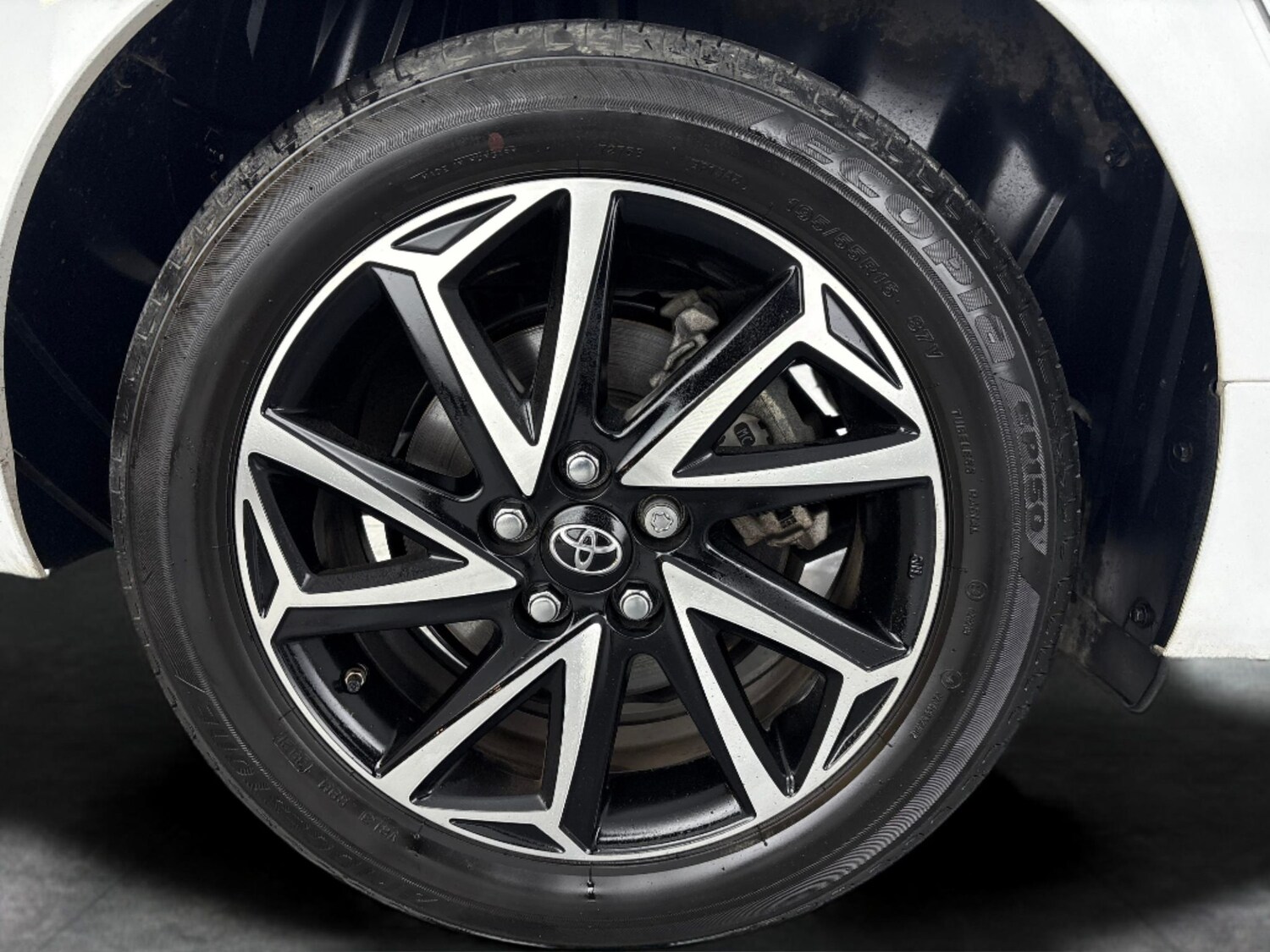 Used Toyota Yaris 2021 for sale - 77373300: Photo 24