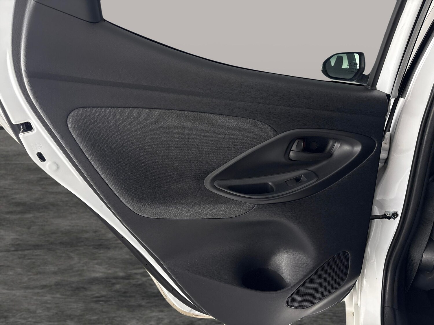 Used Toyota Yaris 2021 for sale - 77373300: Photo 28