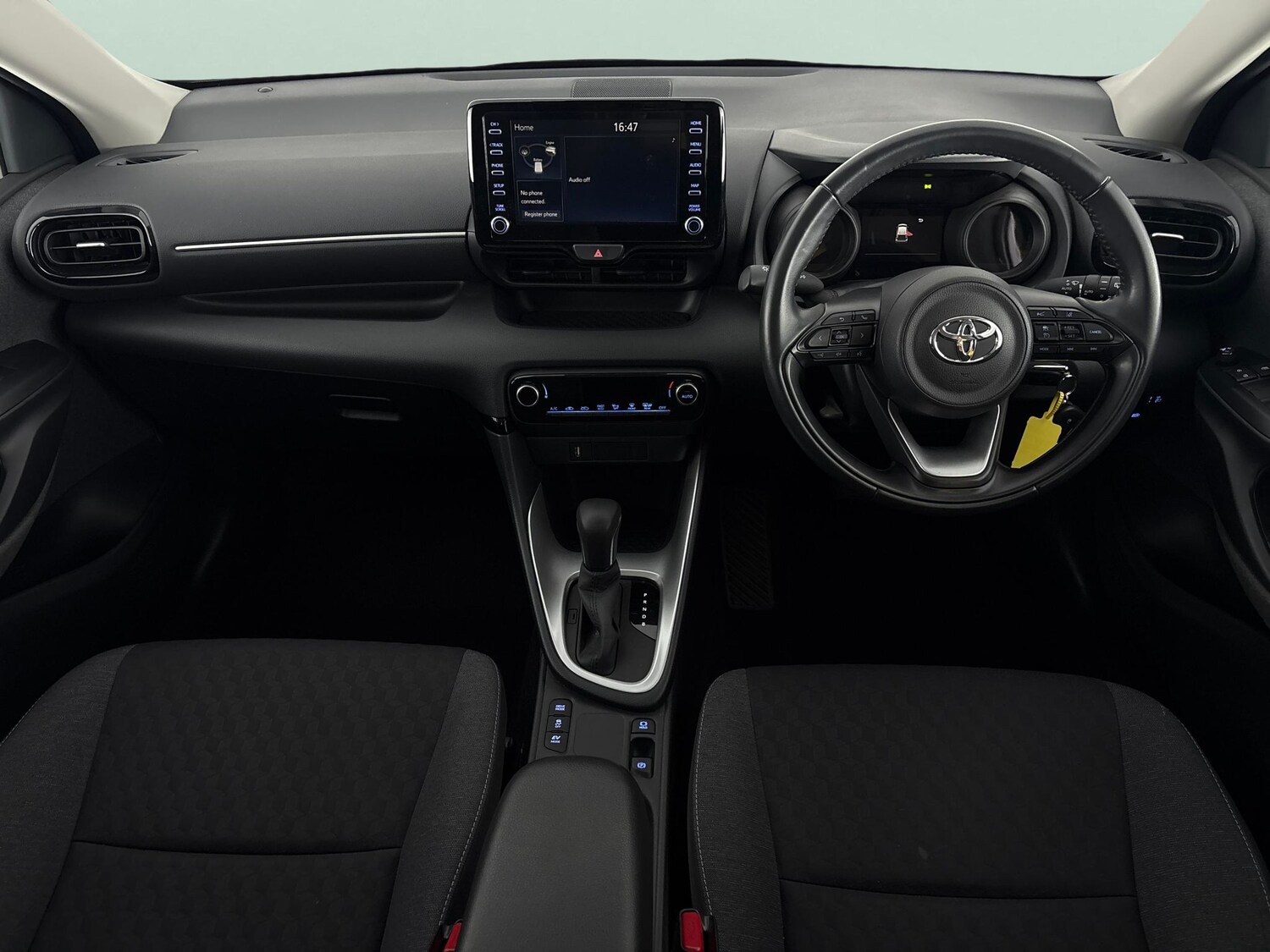 Used Toyota Yaris 2021 for sale - 77373300: Photo 6