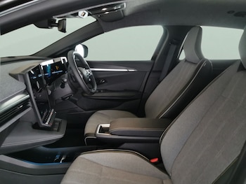 Used Renault Megane E Tech 2024 for sale - 79469788: Photo