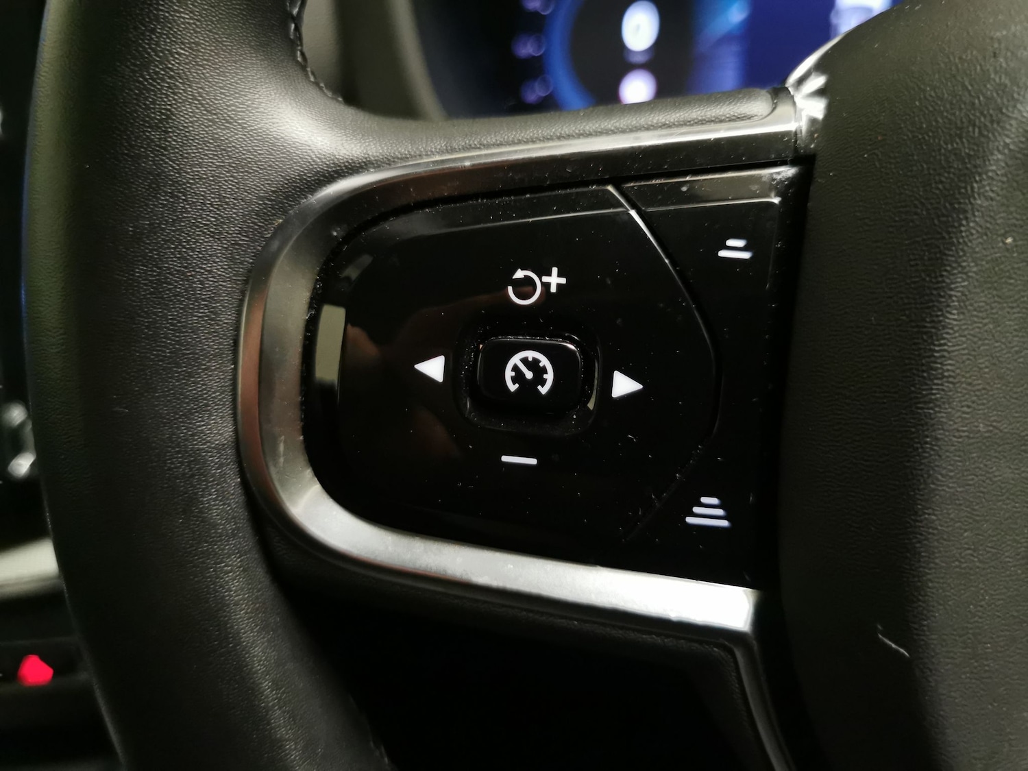 Used Volvo XC60 2023 for sale - 77312634: Photo 20