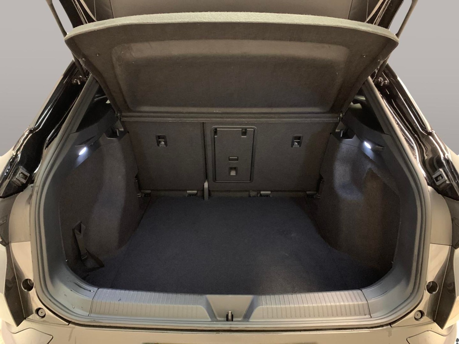 Used Volkswagen ID.4 2021 for sale - 77123107: Photo 33