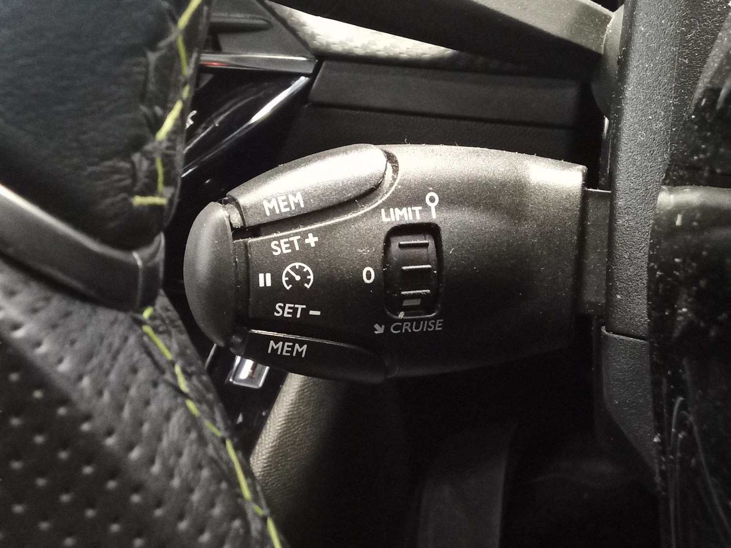 Used Peugeot 2008 2022 for sale - 77337328: Photo 23