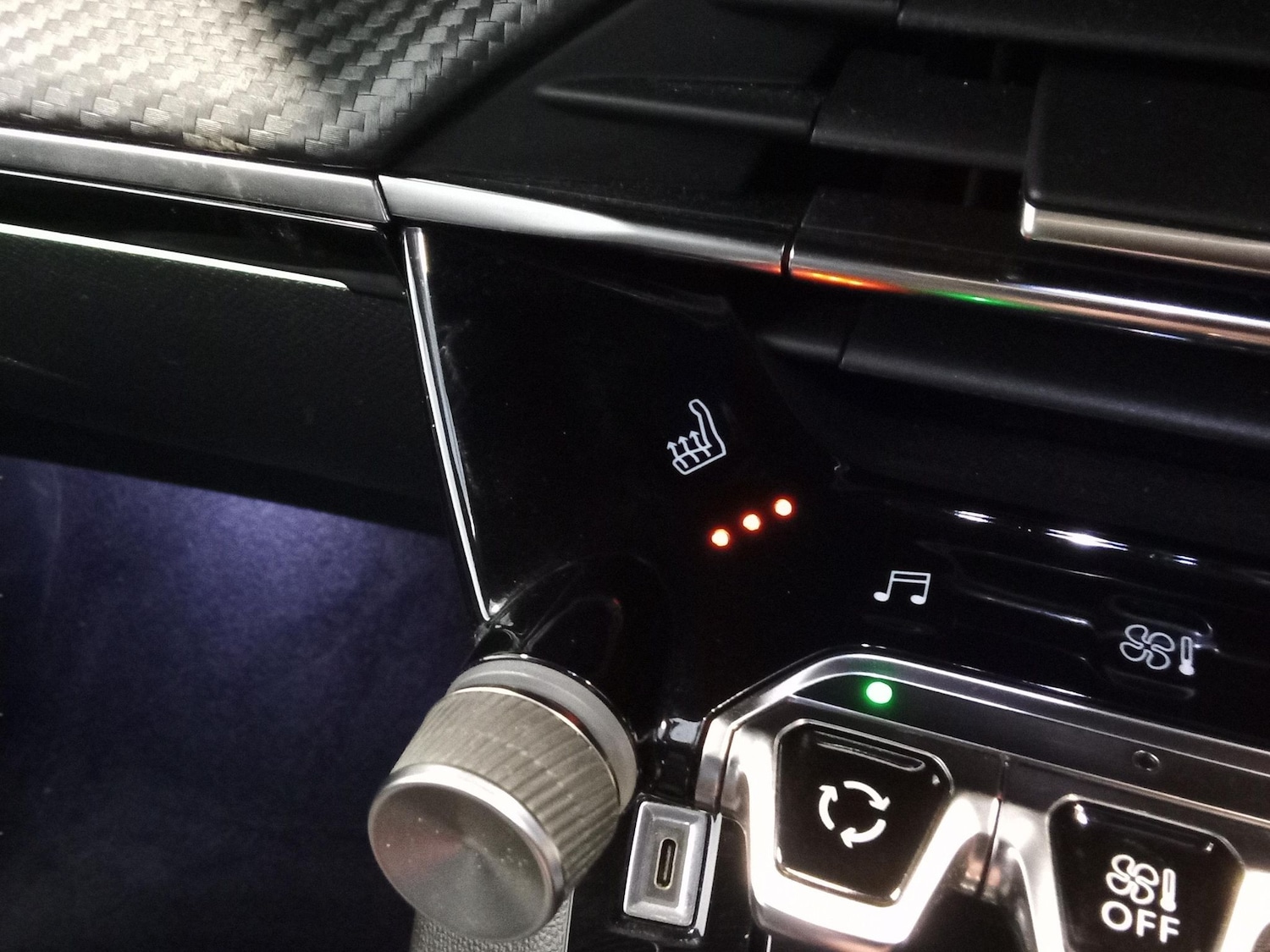 Used Peugeot 2008 2022 for sale - 77337328: Photo 28