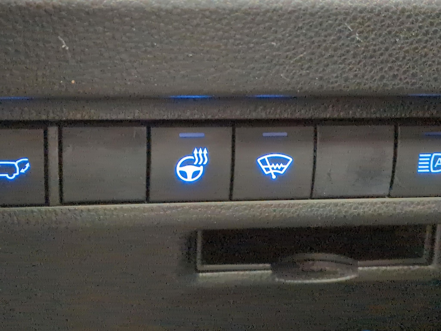 Used Toyota RAV4 2021 for sale - 77972238: Photo 21