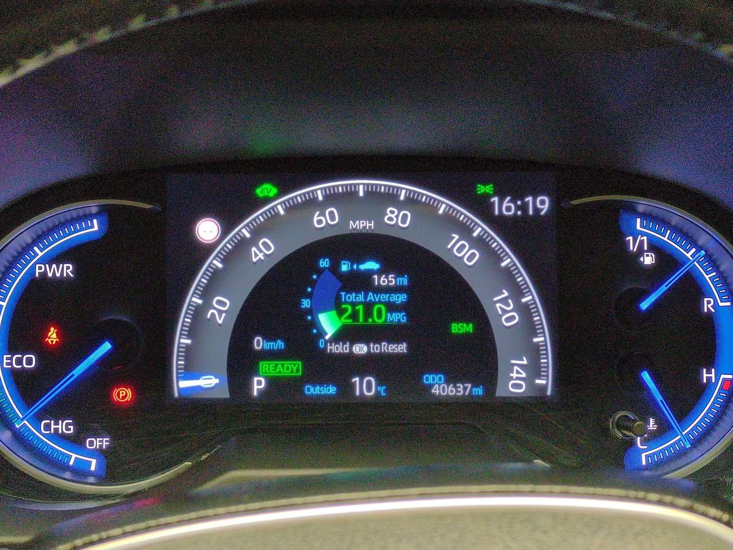 Used Toyota RAV4 2021 for sale - 77972238: Photo 25