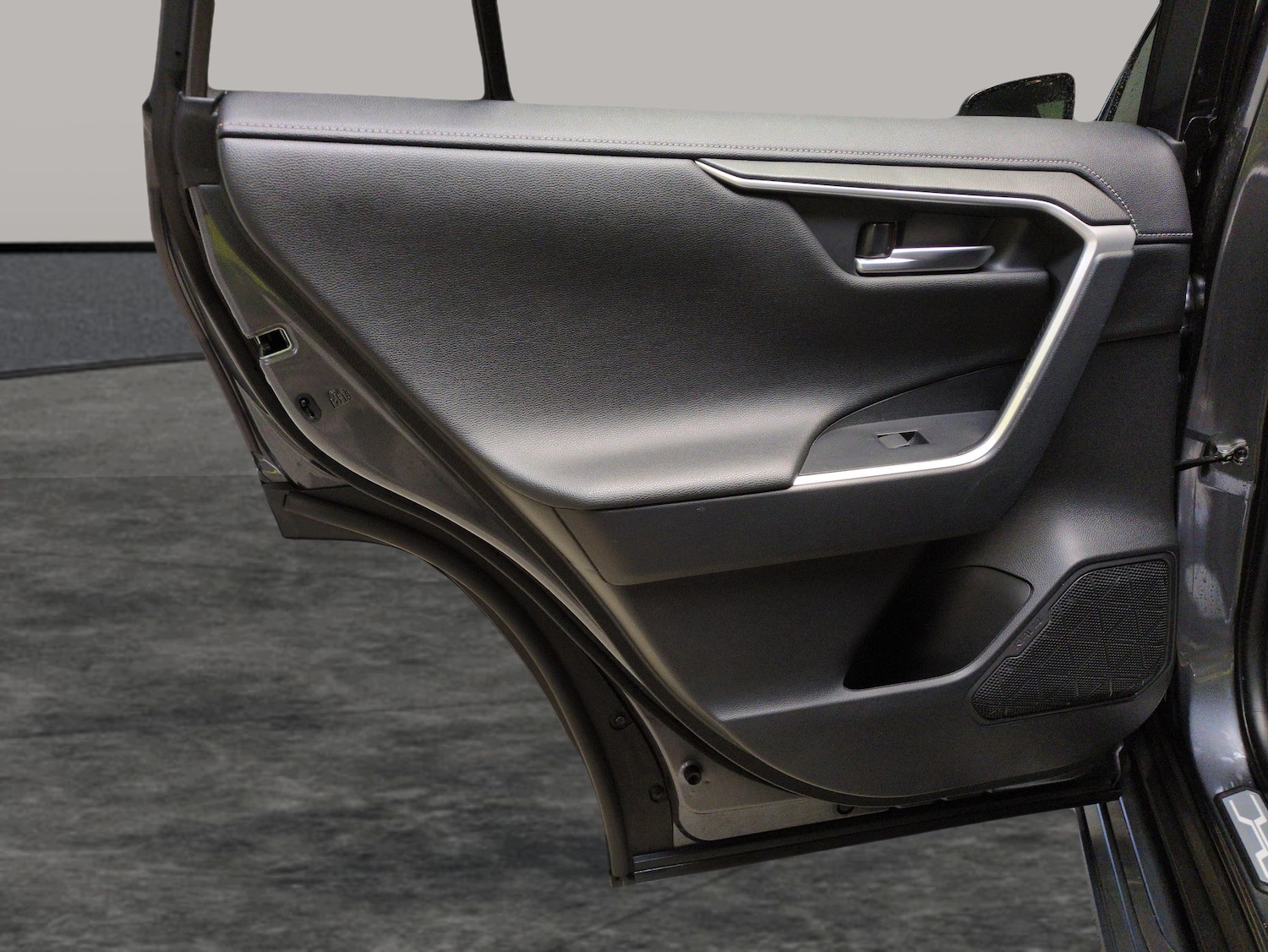 Used Toyota RAV4 2021 for sale - 77972238: Photo 33