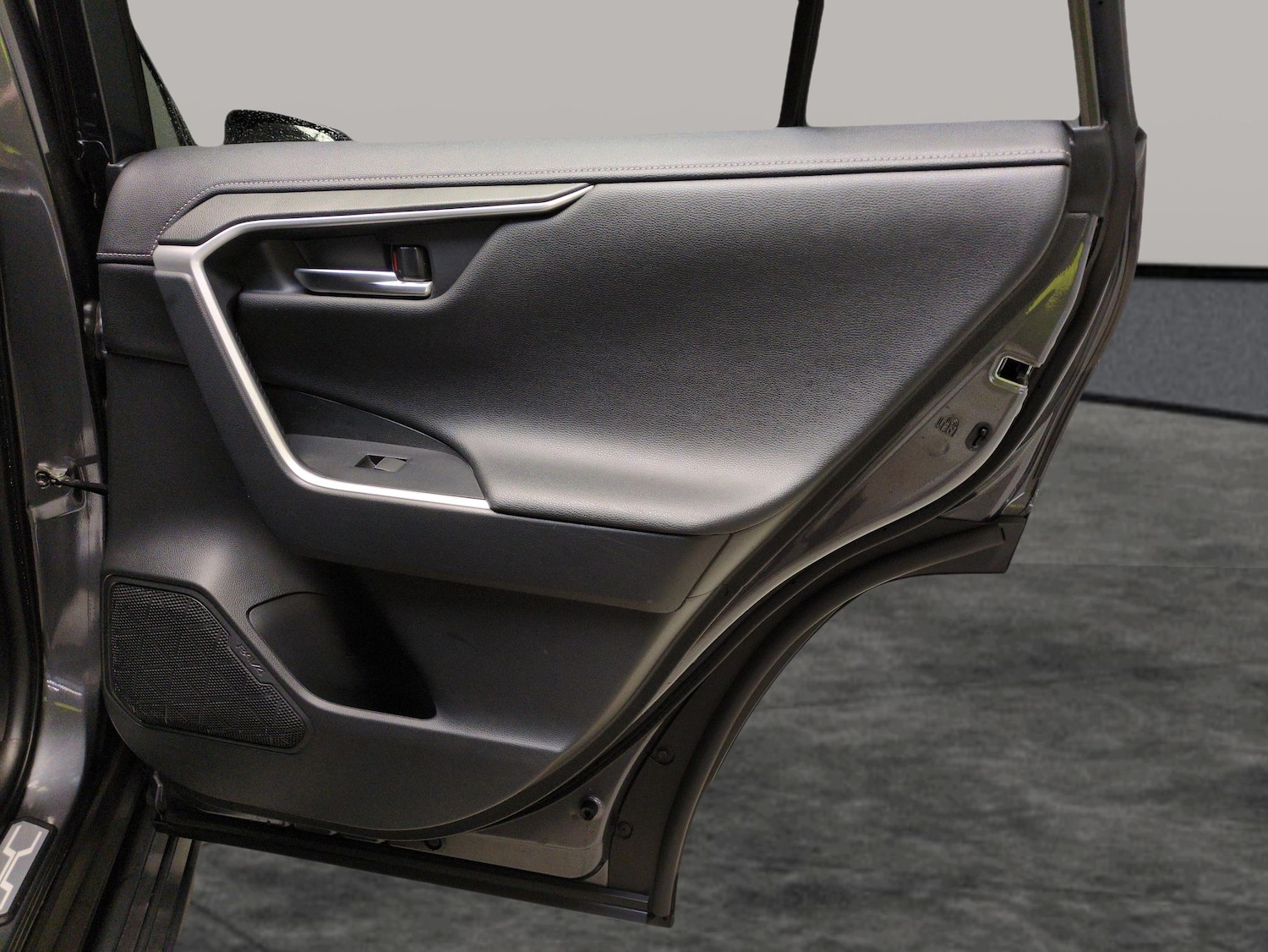 Used Toyota RAV4 2021 for sale - 77972238: Photo 34