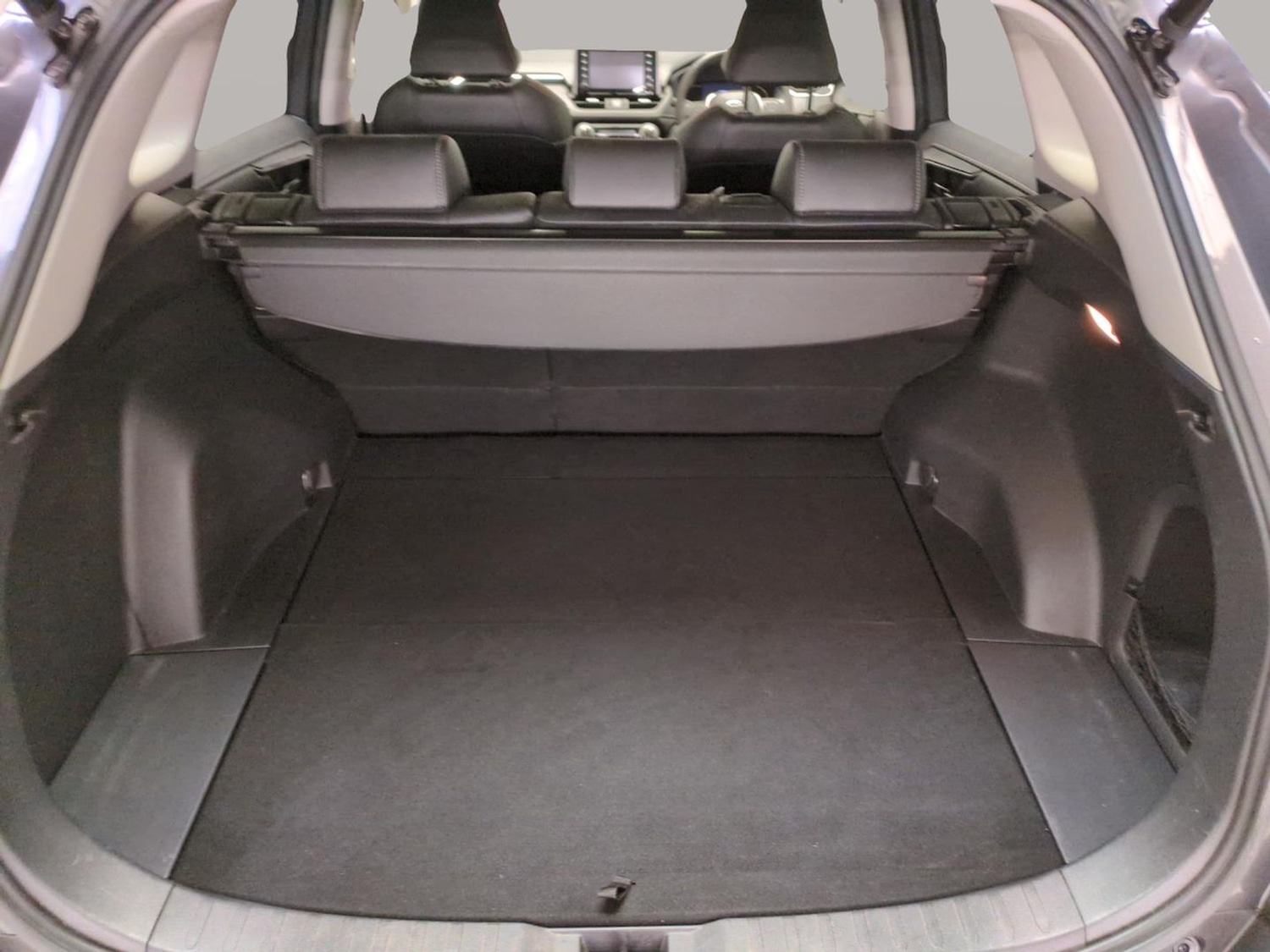 Used Toyota RAV4 2021 for sale - 77972238: Photo 38