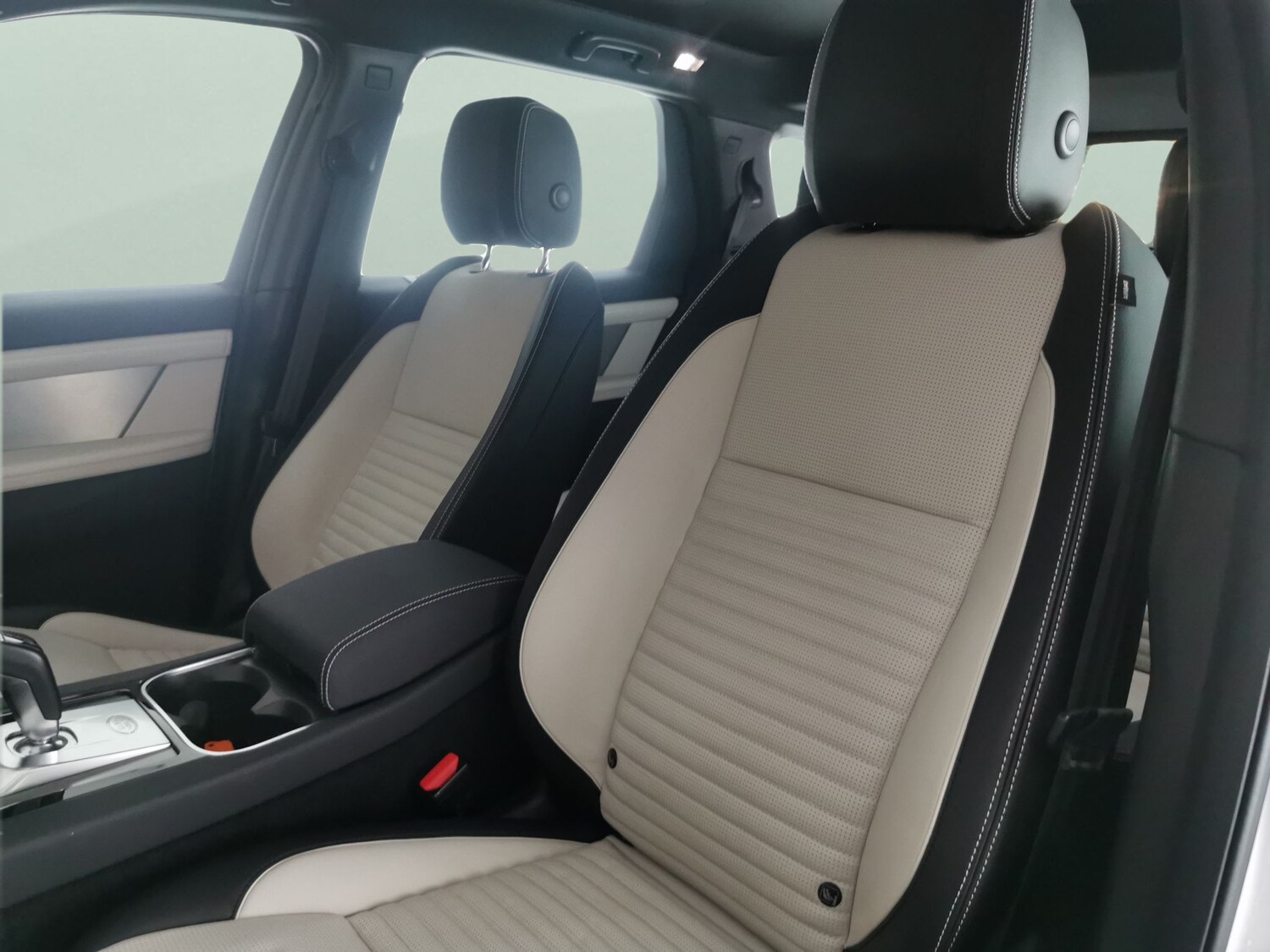 Used Land Rover Discovery Sport for sale - 77827137: Photo 8